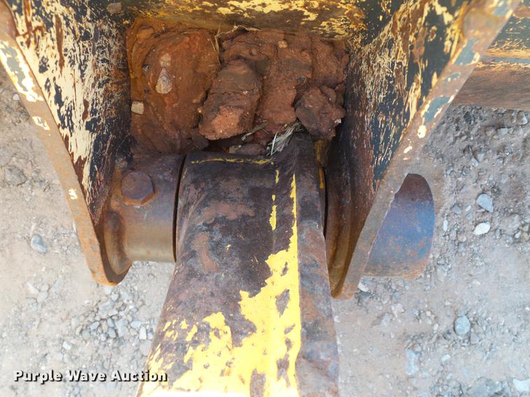 image for item DB4196 2005 Komatsu WB140-2N backhoe