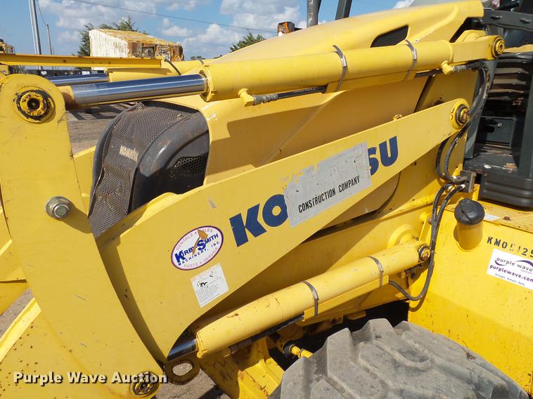 image for item DB4196 2005 Komatsu WB140-2N backhoe