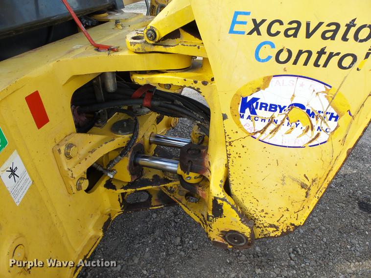 image for item DB4196 2005 Komatsu WB140-2N backhoe
