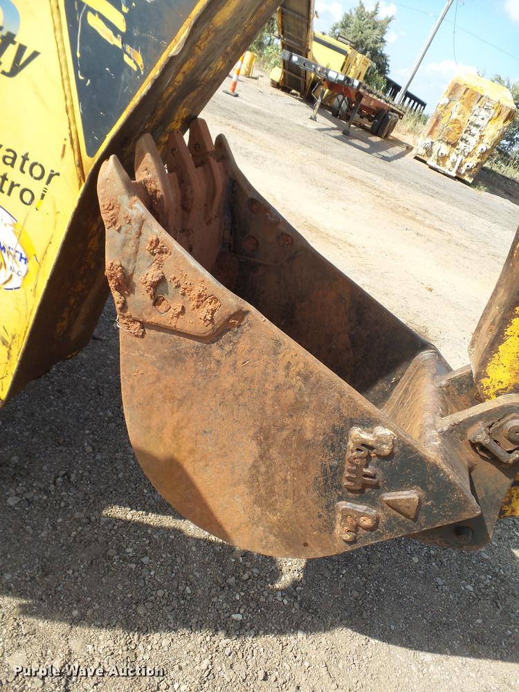 image for item DB4196 2005 Komatsu WB140-2N backhoe