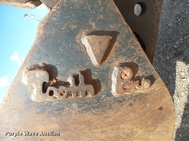 image for item DB4196 2005 Komatsu WB140-2N backhoe