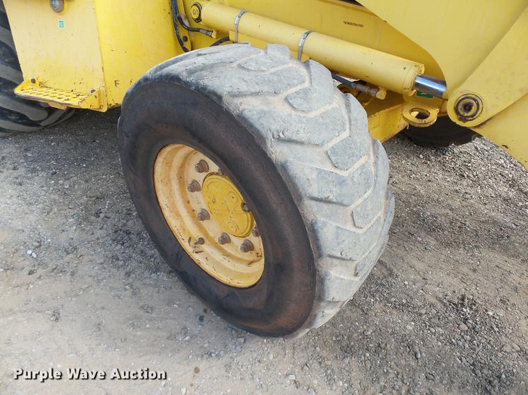 image for item DB4196 2005 Komatsu WB140-2N backhoe