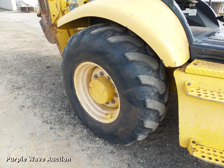 image for item DB4196 2005 Komatsu WB140-2N backhoe