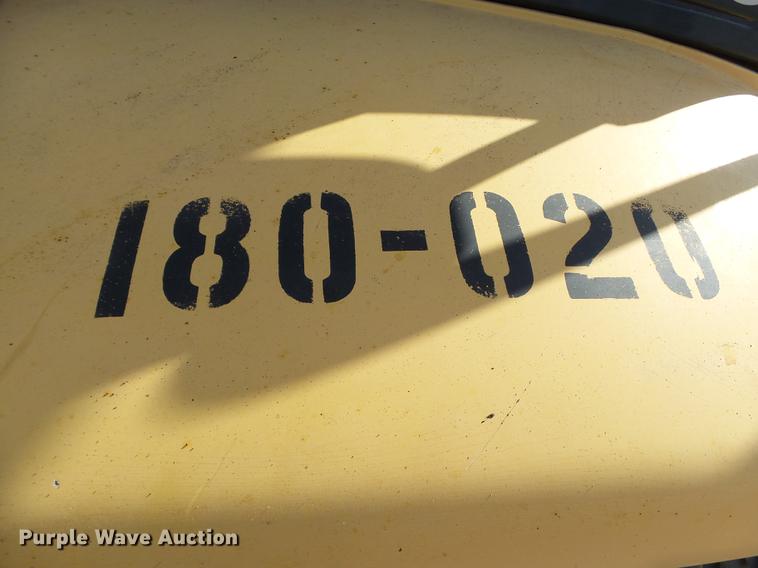 image for item DB4196 2005 Komatsu WB140-2N backhoe