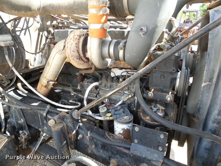 image for item DB4198 1985 Mack R686ST dump truck