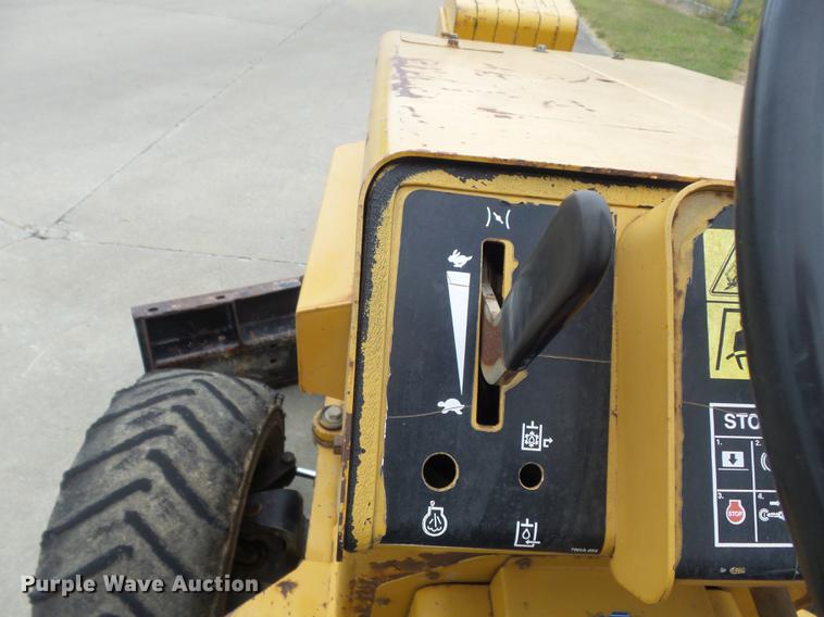 image for item DB6428 2000 Vermeer V3550A trencher