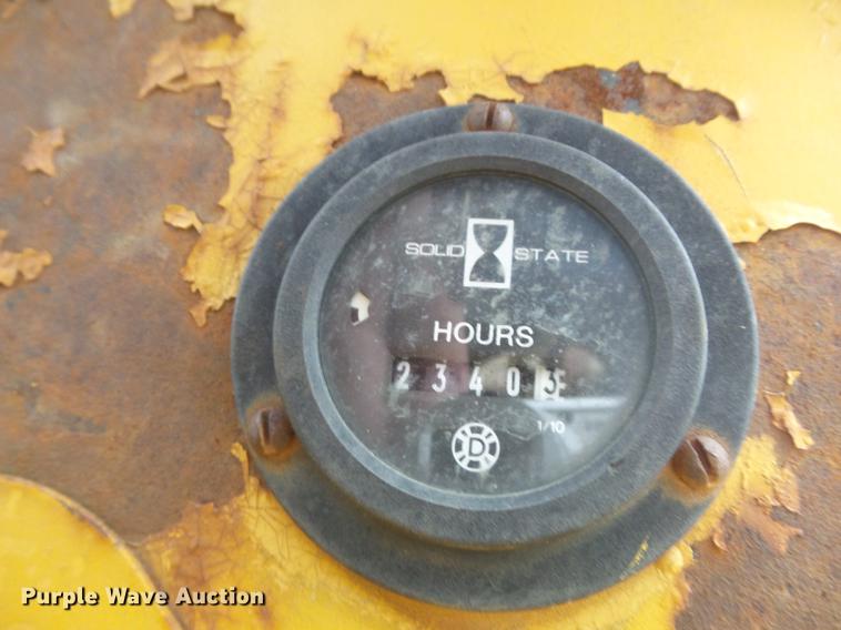 image for item DB6428 2000 Vermeer V3550A trencher