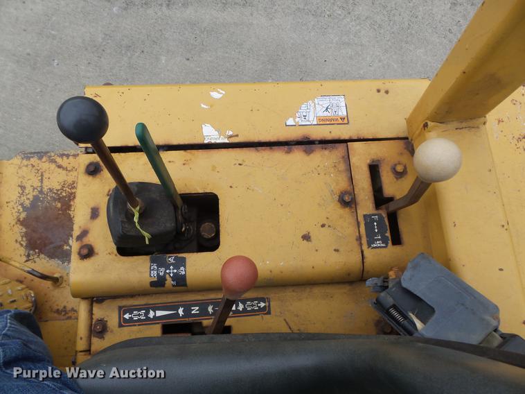 image for item DB6428 2000 Vermeer V3550A trencher