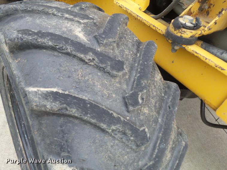 image for item DB6428 2000 Vermeer V3550A trencher