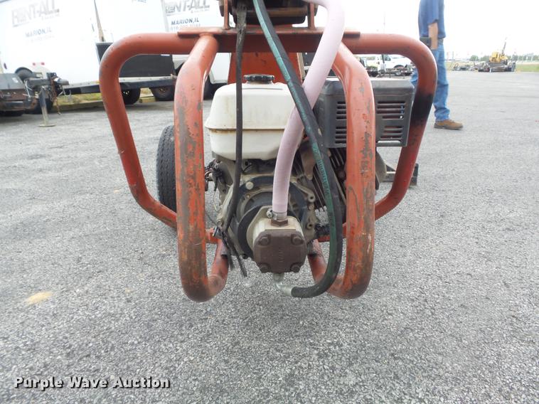 image for item DB6433 2002 Little Beaver HYD-TB11H auger