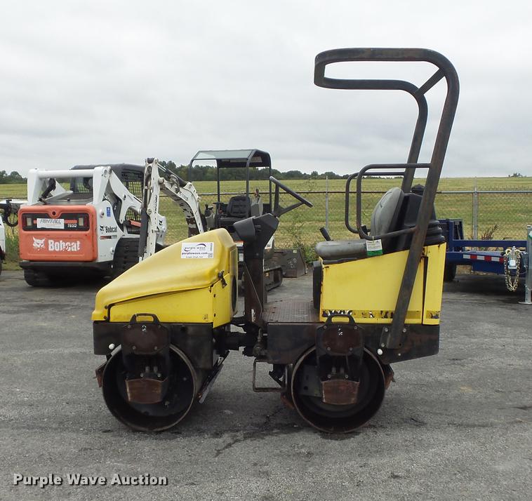 image for item DB6434 2000 Wacker RD11A double drum compactor