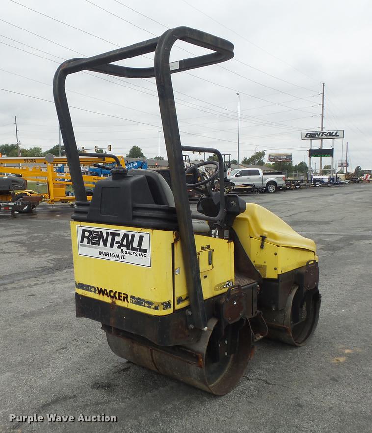 image for item DB6434 2000 Wacker RD11A double drum compactor