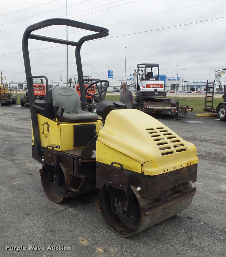 image for item DB6434 2000 Wacker RD11A double drum compactor