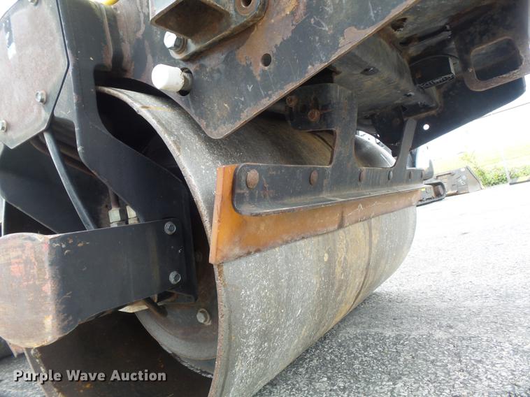 image for item DB6434 2000 Wacker RD11A double drum compactor