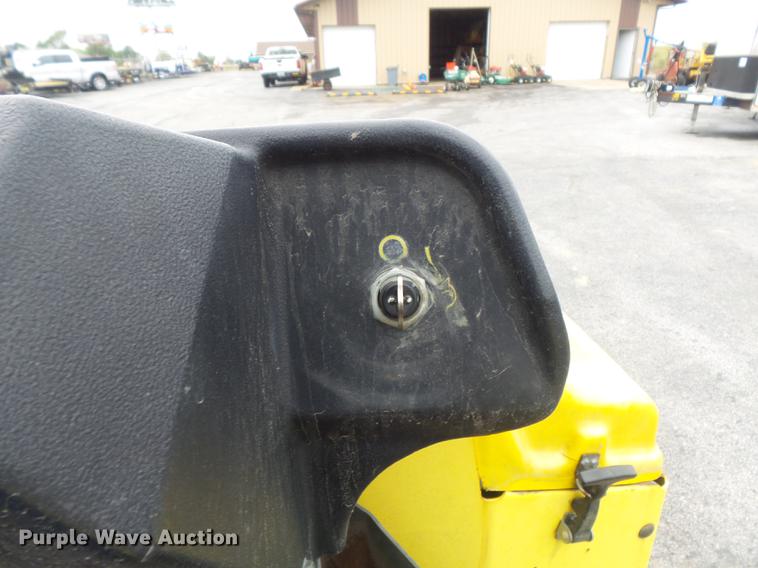 image for item DB6434 2000 Wacker RD11A double drum compactor