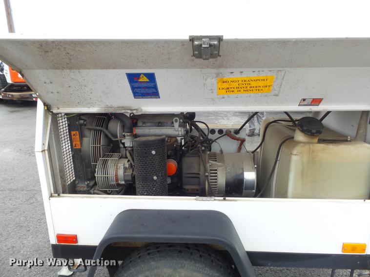 image for item DB6437 2006 Wacker LTC4 light plant