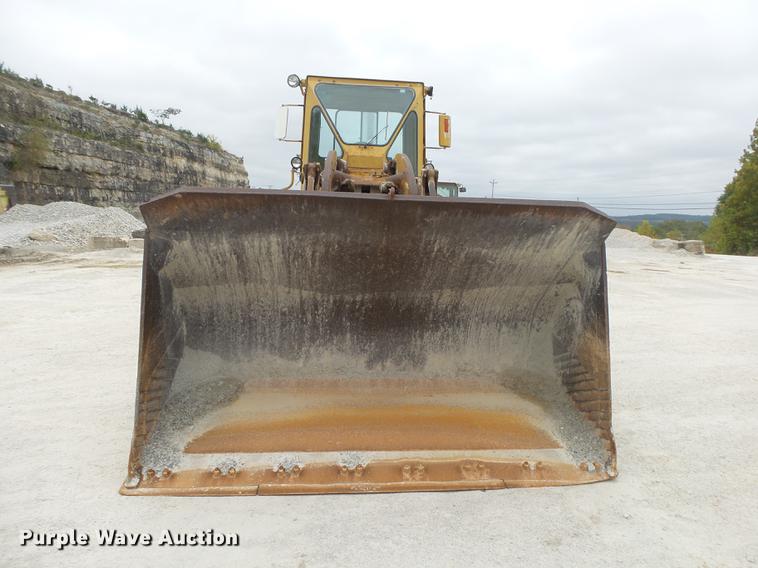 image for item DB7386 1976 Caterpillar 966C wheel loader