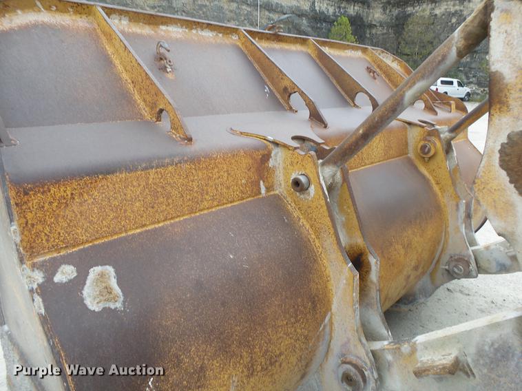 image for item DB7386 1976 Caterpillar 966C wheel loader