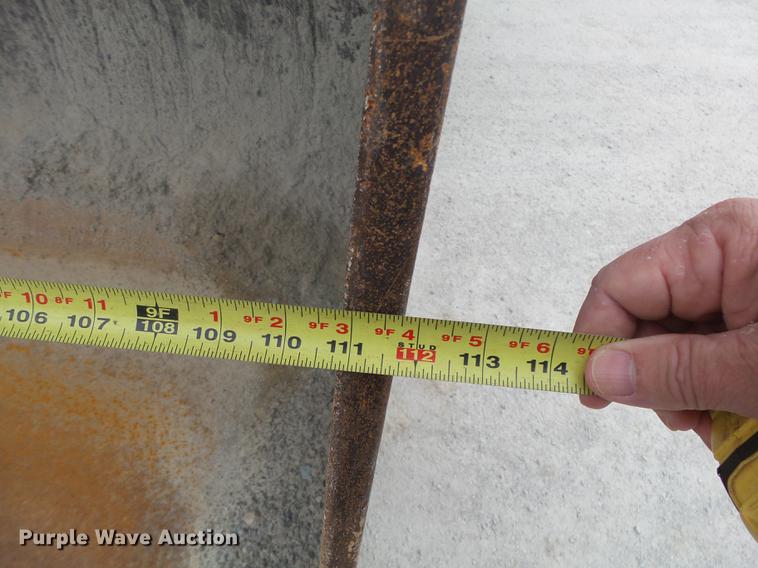 image for item DB7386 1976 Caterpillar 966C wheel loader