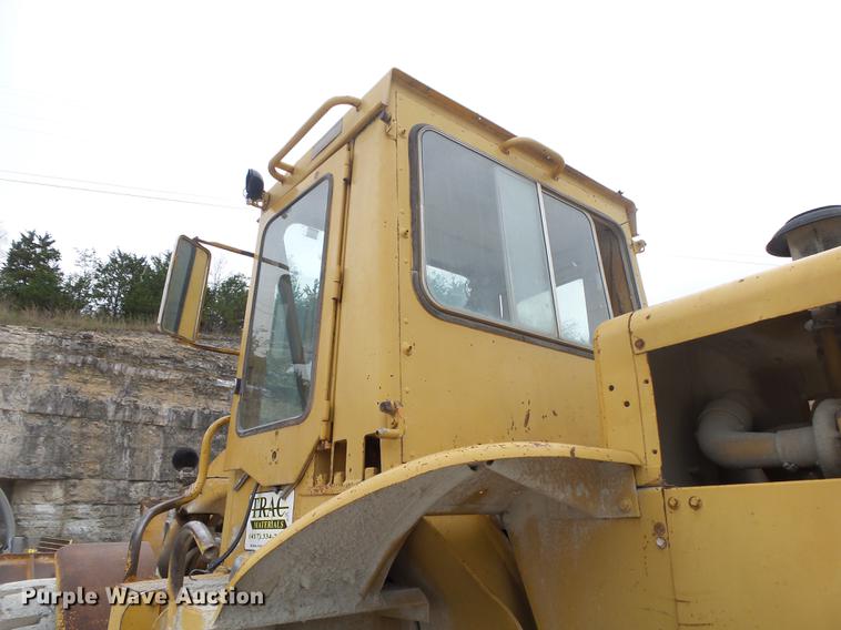 image for item DB7386 1976 Caterpillar 966C wheel loader