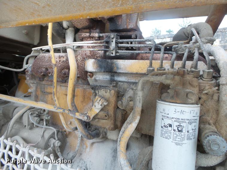 image for item DB7386 1976 Caterpillar 966C wheel loader