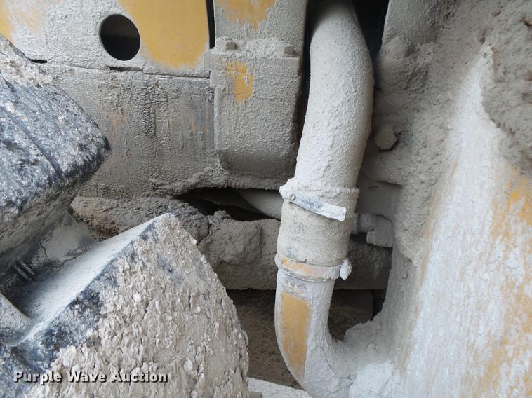 image for item DB7386 1976 Caterpillar 966C wheel loader