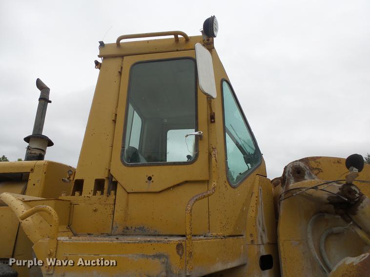 image for item DB7386 1976 Caterpillar 966C wheel loader
