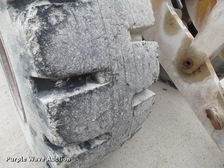 image for item DB7386 1976 Caterpillar 966C wheel loader