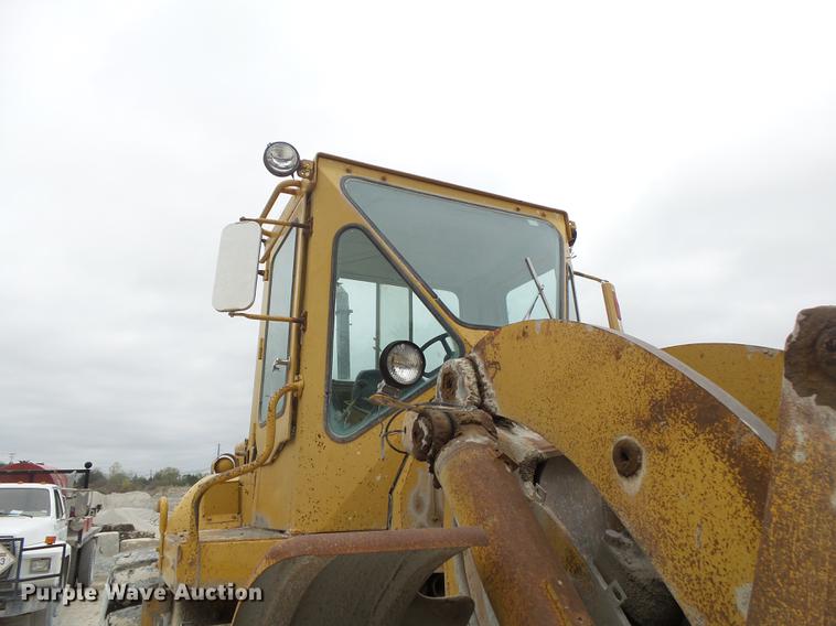 image for item DB7386 1976 Caterpillar 966C wheel loader