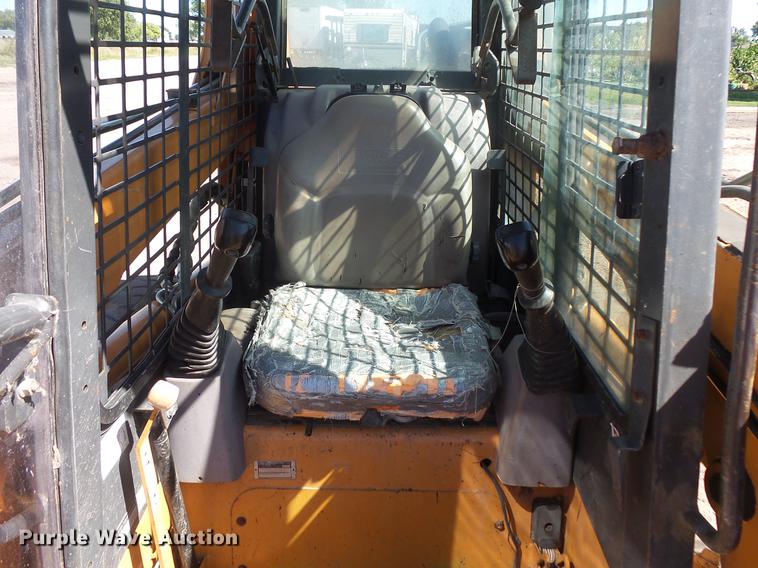 image for item DB8141 2002 Case 75XT skid steer