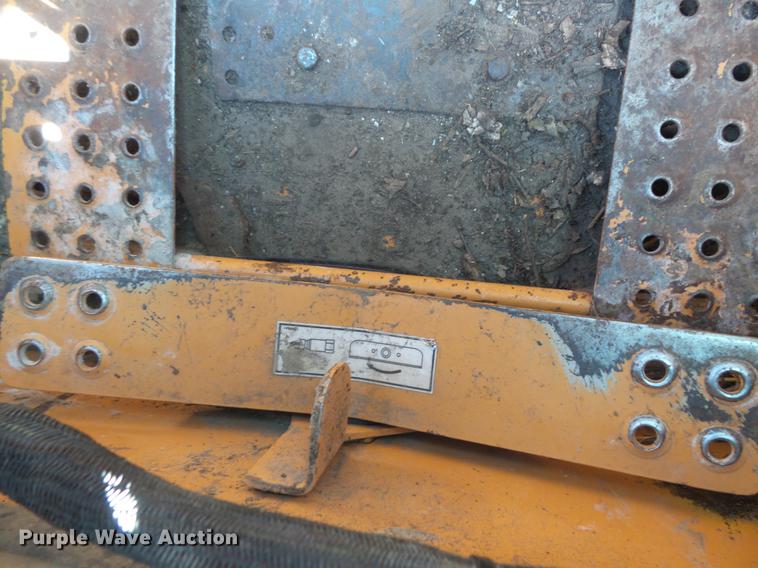 image for item DB8141 2002 Case 75XT skid steer
