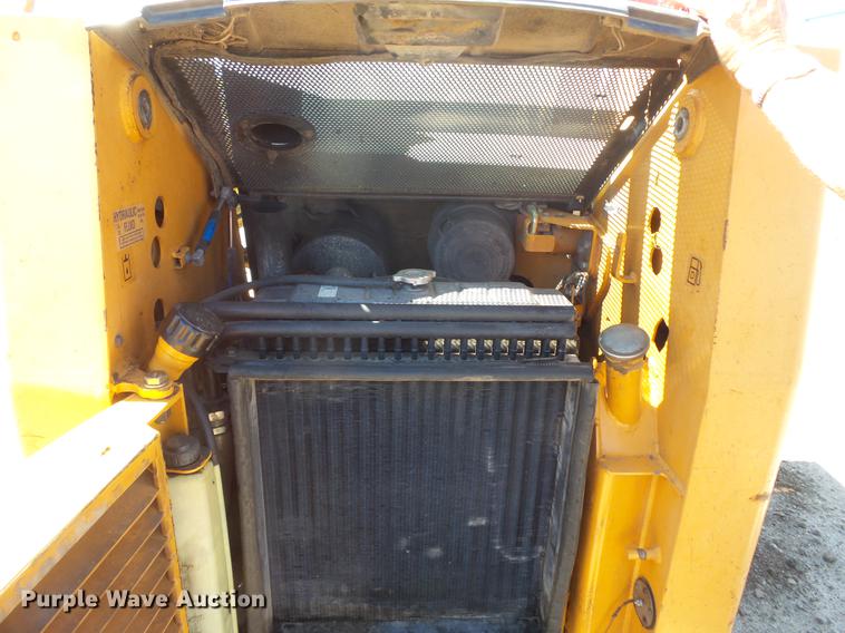 image for item DB8141 2002 Case 75XT skid steer