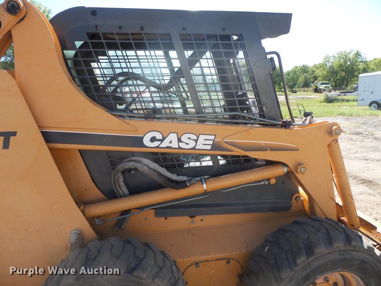 image for item DB8141 2002 Case 75XT skid steer