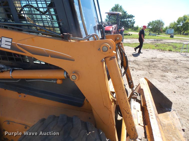 image for item DB8141 2002 Case 75XT skid steer