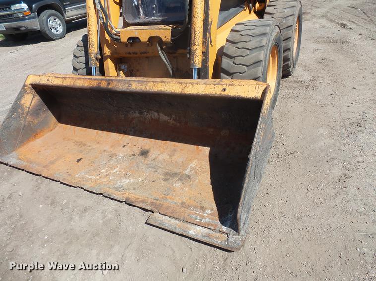 image for item DB8141 2002 Case 75XT skid steer