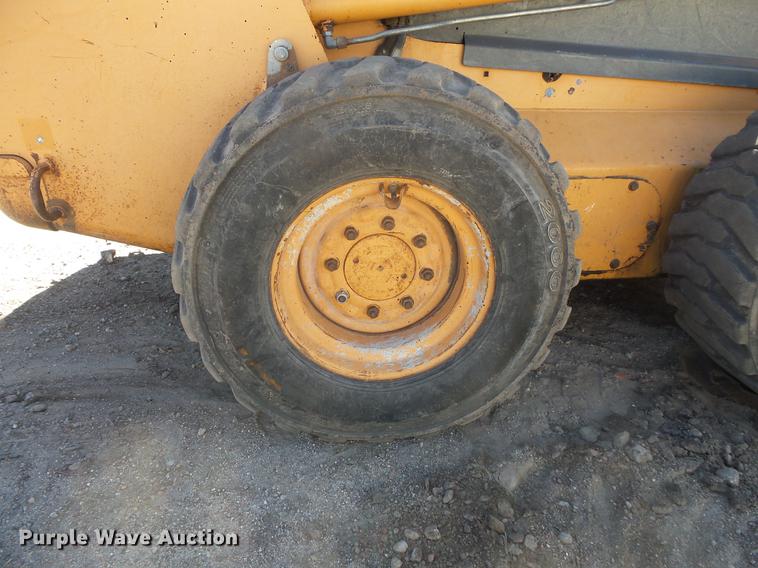 image for item DB8141 2002 Case 75XT skid steer