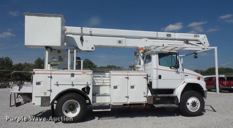 image for item DB8146 1999 Freightliner FL80 bucket truck