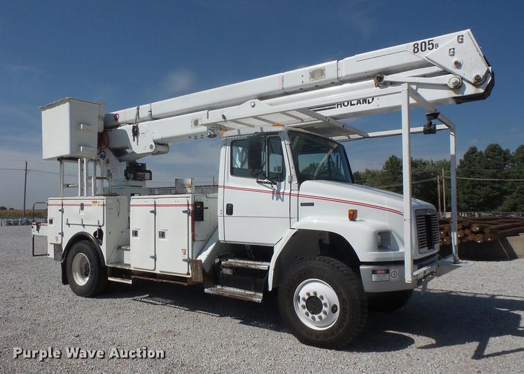 image for item DB8146 1999 Freightliner FL80 bucket truck