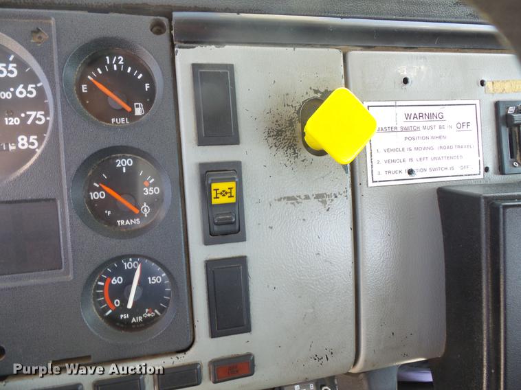 image for item DB8146 1999 Freightliner FL80 bucket truck