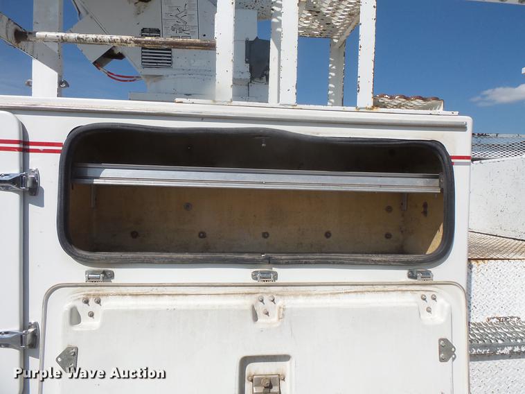 image for item DB8146 1999 Freightliner FL80 bucket truck