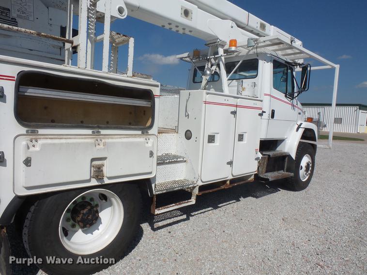 image for item DB8146 1999 Freightliner FL80 bucket truck