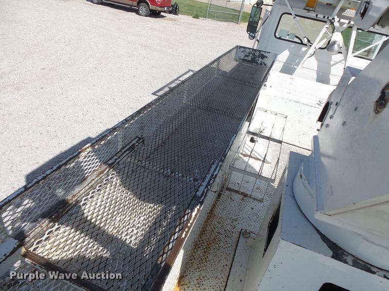 image for item DB8146 1999 Freightliner FL80 bucket truck