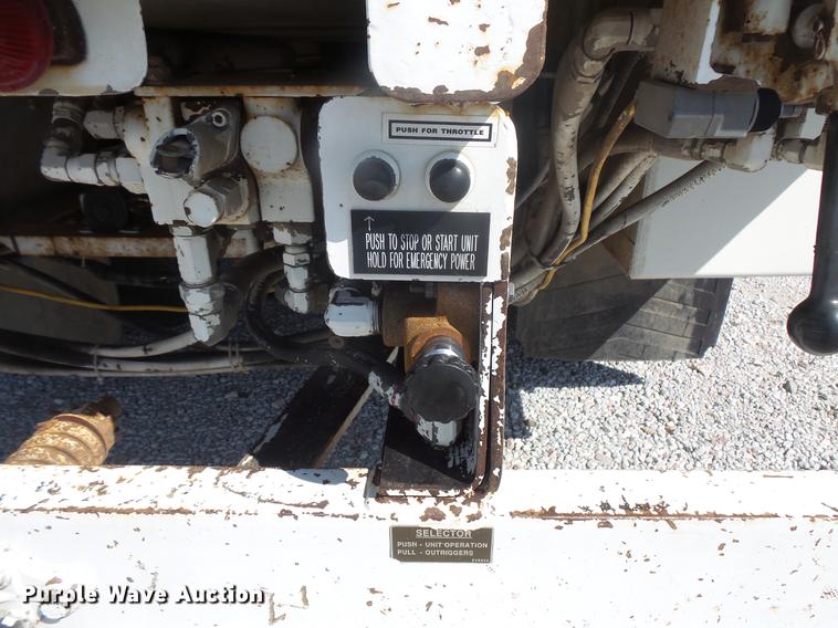image for item DB8146 1999 Freightliner FL80 bucket truck