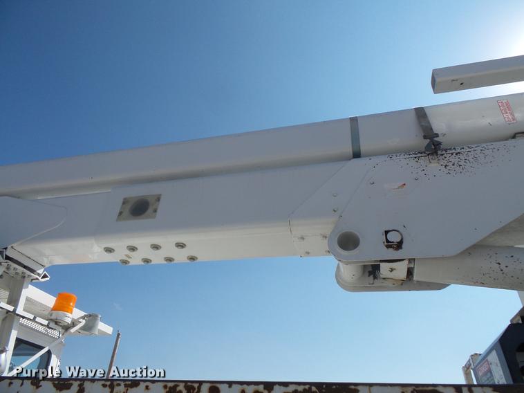 image for item DB8146 1999 Freightliner FL80 bucket truck