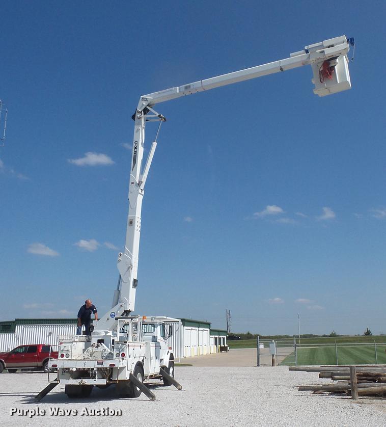 image for item DB8146 1999 Freightliner FL80 bucket truck