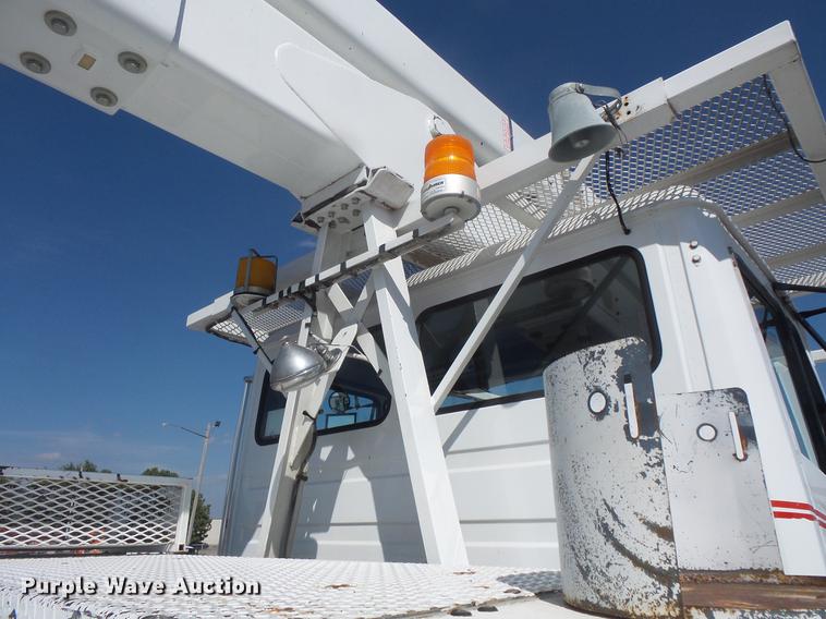 image for item DB8146 1999 Freightliner FL80 bucket truck