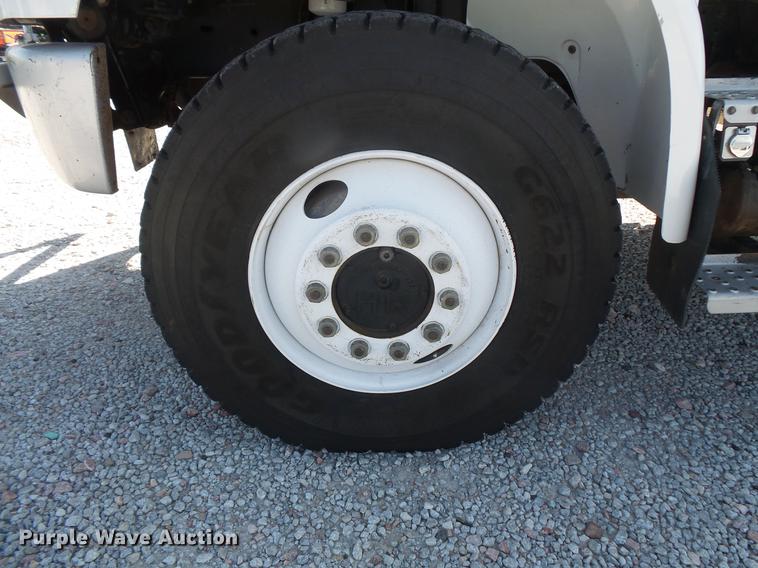 image for item DB8146 1999 Freightliner FL80 bucket truck