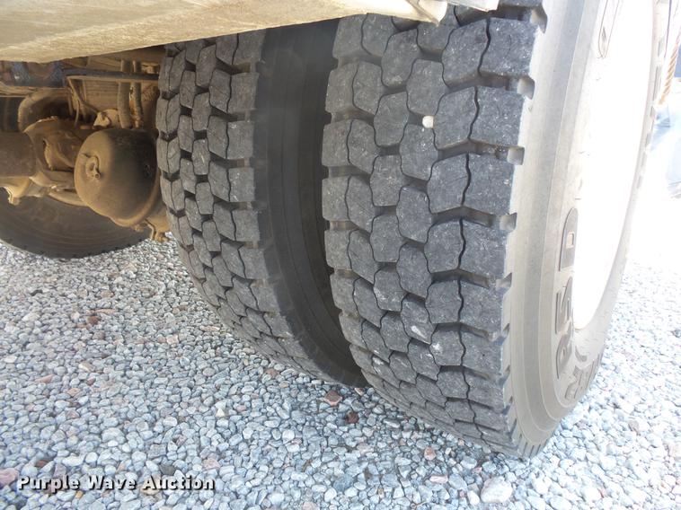 image for item DB8146 1999 Freightliner FL80 bucket truck