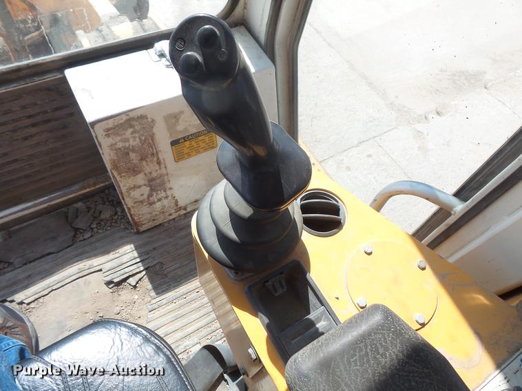 image for item DB8151 1998 Liebherr LR622 Litronic track loader