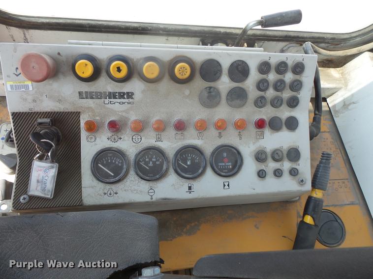 image for item DB8151 1998 Liebherr LR622 Litronic track loader